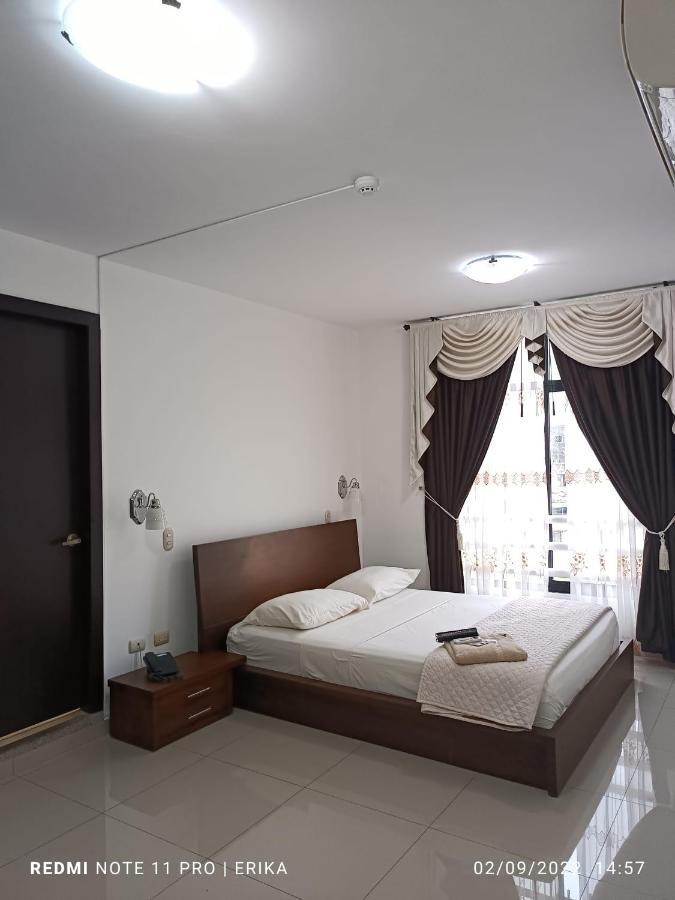 Hotel Quezada Hermanos Santo Domingo de los Colorados Luaran gambar