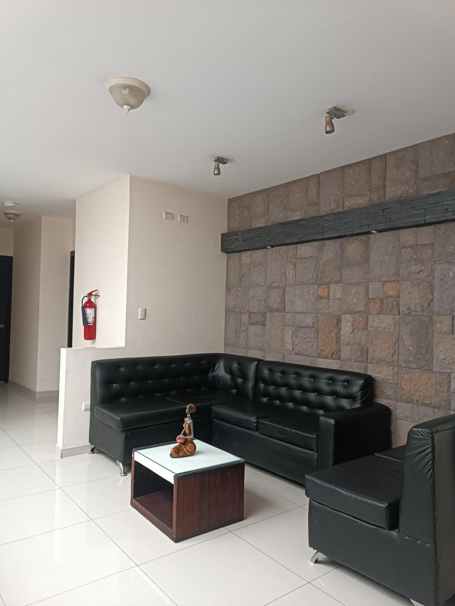 Hotel Quezada Hermanos Santo Domingo de los Colorados Luaran gambar